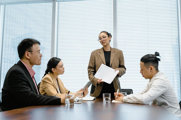 Công ty cổ phần giúp bạn dễ điều hành và quản lý hơn