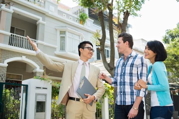 môi giới bất động sản là gì