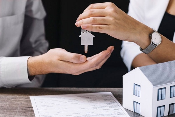 môi giới bất động sản là gì